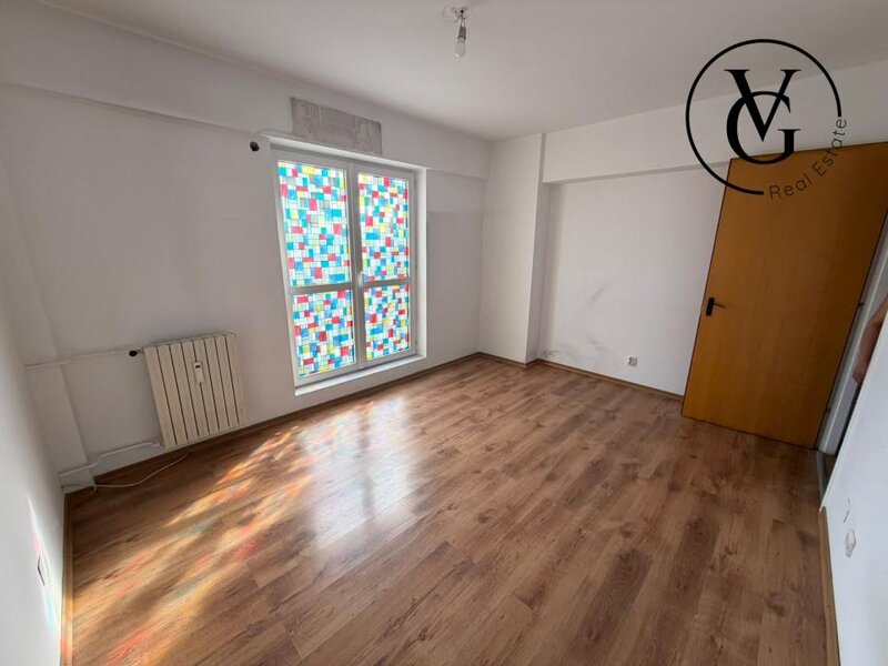 13 Septembrie, apartament 4 camere, bloc 1990