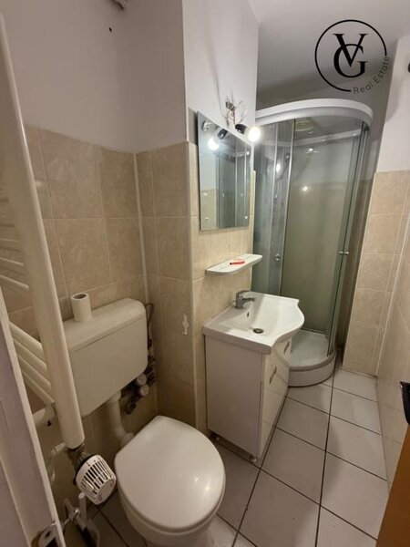 13 Septembrie, apartament 4 camere, bloc 1990