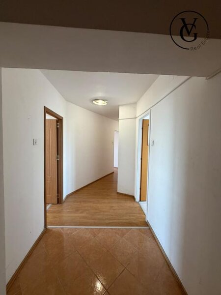 13 Septembrie, apartament 4 camere, bloc 1990